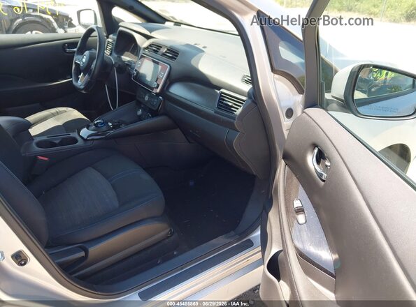 1N4BZ1CVXMC556340 2021 NISSAN LEAF Silver წინა სალონის ხედი