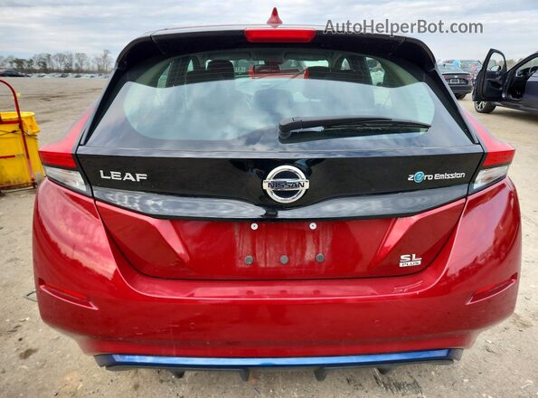 1N4BZ1DV2MC555066 2021 NISSAN LEAF Red Widok z tyłu