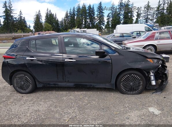 1N4CZ1CV0RC556875 2024 NISSAN LEAF Black Vista interior trasera