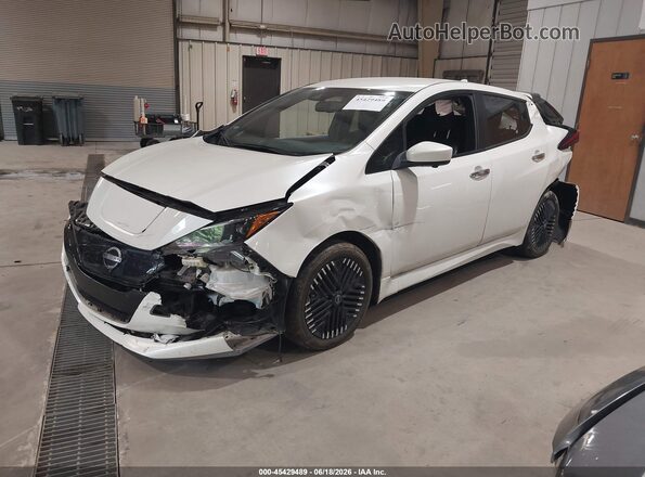1N4CZ1CV1PC560592 2023 NISSAN LEAF White Front left