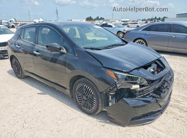 1N4CZ1CV5SC560328 2025 NISSAN LEAF Черный Передняя правая четверть