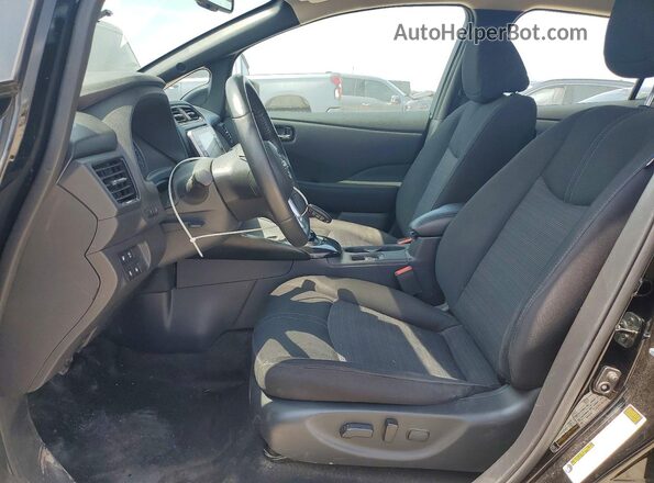 1N4CZ1CV5SC560328 2025 NISSAN LEAF Черный Вид салона спереди