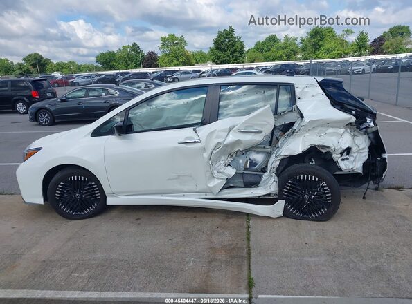 1N4CZ1CV6SC563576 2025 NISSAN LEAF White სალონის 360-გრადუსიანი ხედი
