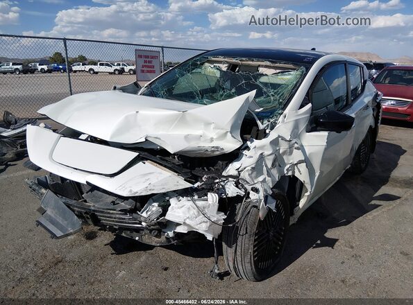 1N4CZ1CV9RC554154 2024 NISSAN LEAF White Front left