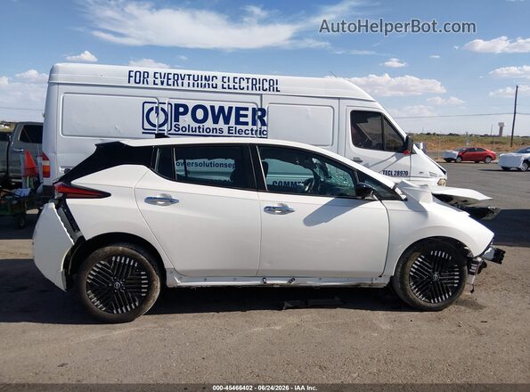 1N4CZ1CV9RC554154 2024 NISSAN LEAF White Rear interior view