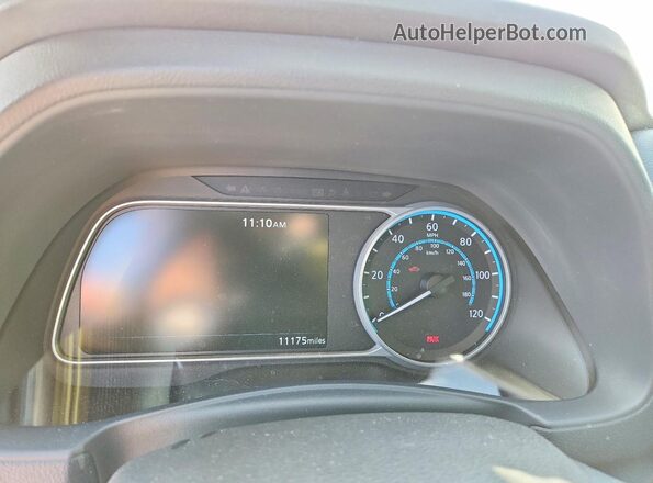 1N4CZ1CVXRC553532 2024 NISSAN LEAF Белый Вид щитка приборов