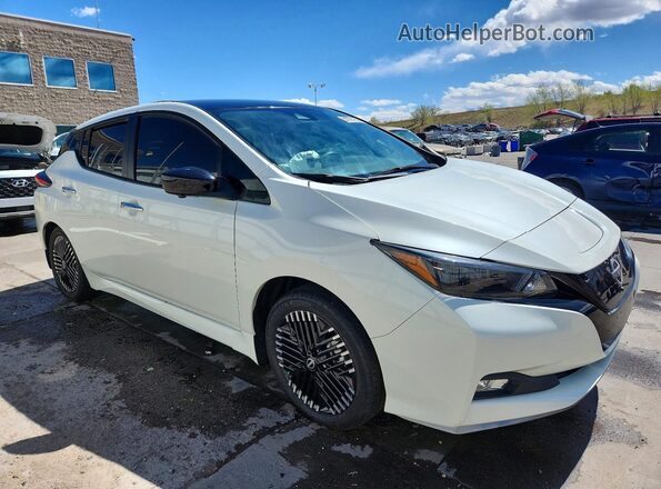 1N4CZ1CVXRC553532 2024 NISSAN LEAF Белый Передняя правая четверть