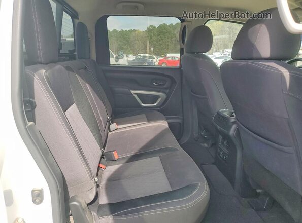 1N6AA1ED4MN535809 2021 NISSAN TITAN White 