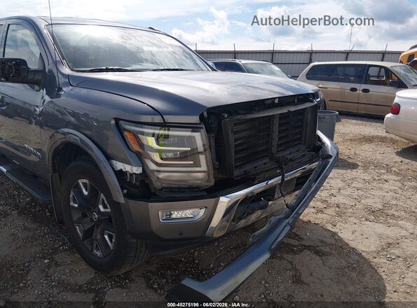 1N6AA1EDXMN528394 2021 NISSAN TITAN Gray Widok z przodu