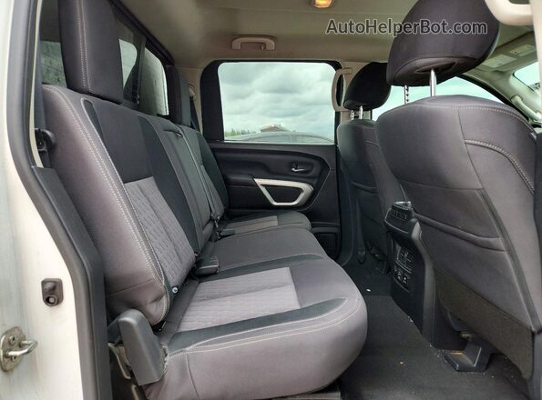 1N6AA1EF2MN516497 2021 NISSAN TITAN White 