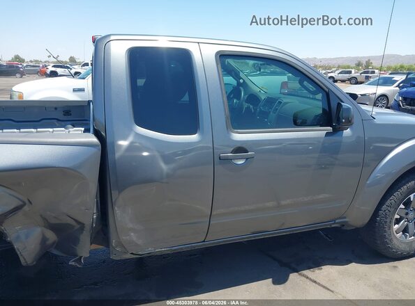 1N6AD0CU3GN784255 2016 NISSAN FRONTIER Серый Вид задней части салона