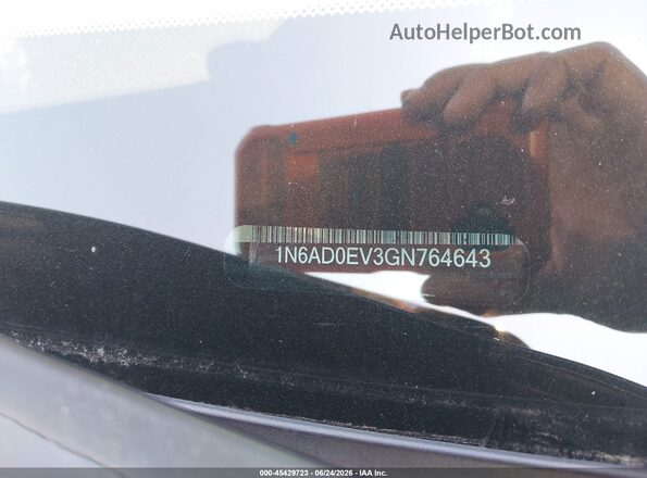1N6AD0EV3GN764643 2016 NISSAN FRONTIER Черный Вид подкапотного пространства