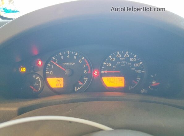 1N6AD0EV9KN736077 2019 NISSAN FRONTIER Бордовый Вид щитка приборов