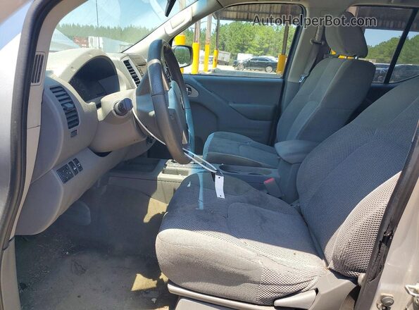 1N6AD0EVXHN736940 2017 NISSAN FRONTIER Silver წინა სალონის ხედი