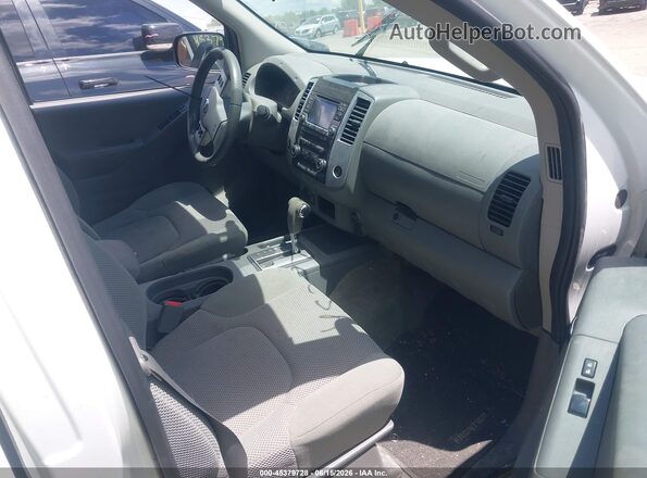 1N6AD0FV3JN703833 2018 NISSAN FRONTIER White Front interior view