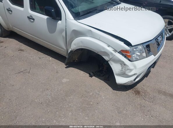 1N6AD0FV3JN703833 2018 NISSAN FRONTIER White Front view