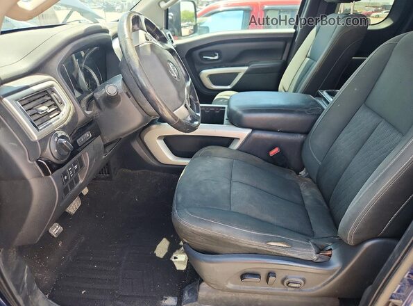 1N6BA1C44HN560982 2017 NISSAN TITAN Blue Սալոնի դիմացի տեսք