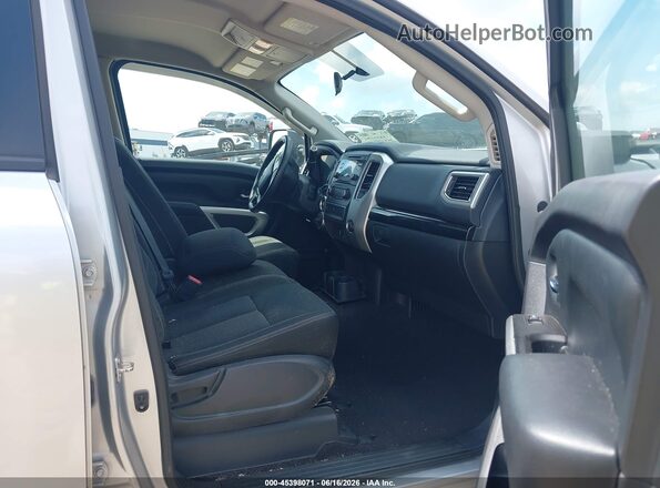 1N6BA1F34HN548964 2017 NISSAN TITAN XD Silver წინა სალონის ხედი