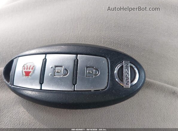 1N6BA1F34HN548964 2017 NISSAN TITAN XD Silver წინა პანელის ხედი