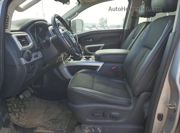 1N6BA1F44HN529503 2017 NISSAN TITAN Gray Вид салону спереду