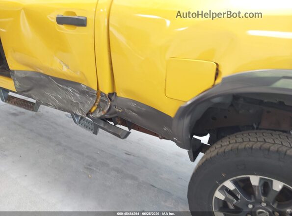 1N6BA1F44HN558001 2017 NISSAN TITAN XD Yellow Դիմացի տեսք