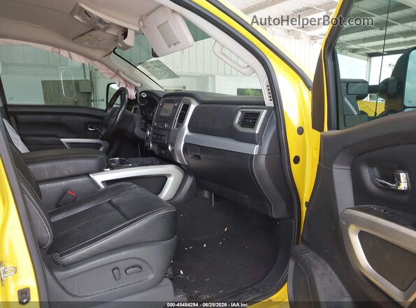 1N6BA1F44HN558001 2017 NISSAN TITAN XD Yellow Սալոնի դիմացի տեսք
