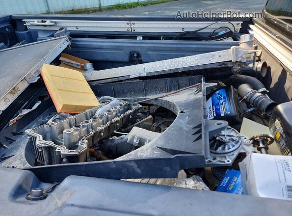 1N6BA1F45HN560615 2017 NISSAN TITAN Black Շարժիչի բաժամունքի տեսք