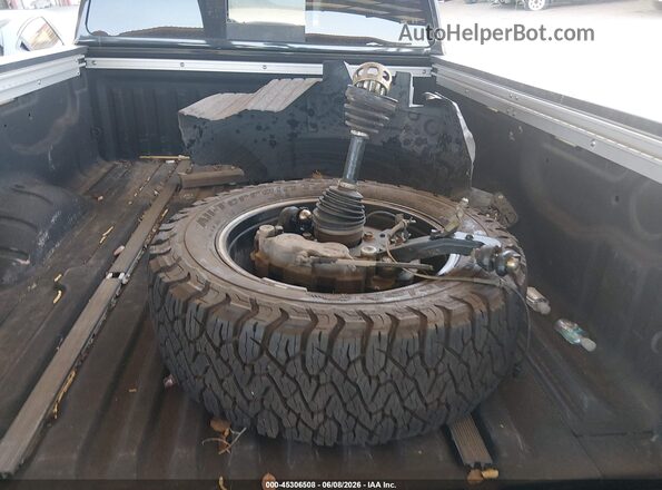 1N6BA1F45JN549829 2018 NISSAN TITAN XD Black Սարքավորումների վահանակի տեսք