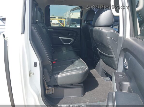 1N6BA1F45KN506867 2019 NISSAN TITAN XD White VIN կոդի պիտակի տեսք