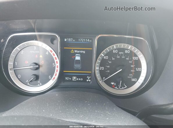 1N6BA1F45KN506867 2019 NISSAN TITAN XD White Հետևի նստատեղերի տեսք