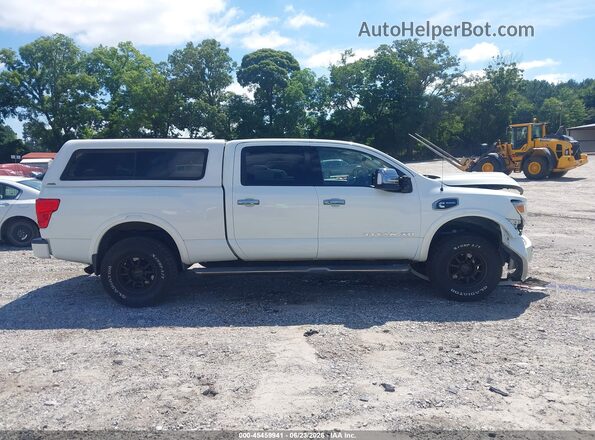 1N6BA1F47HN574290 2017 NISSAN TITAN XD White Вид задньої частини салону