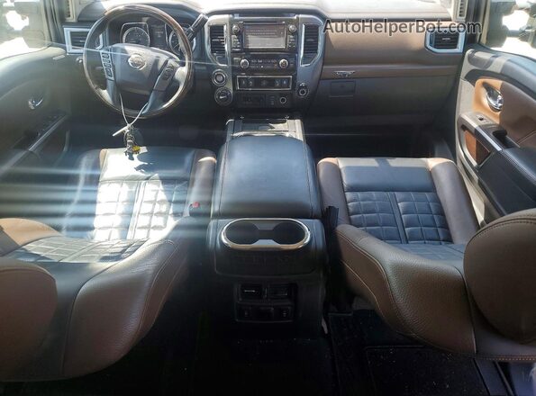 1N6BA1F49GN507575 2016 NISSAN TITAN Black Вид панелі приладів