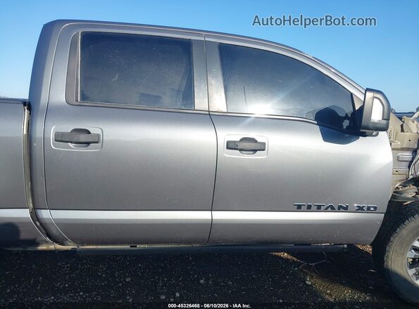 1N6BA1F49JN527266 2018 NISSAN TITAN XD Gray 360 interior view