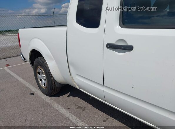 1N6BD0CT9GN795000 2016 NISSAN FRONTIER White Դիմացի տեսք