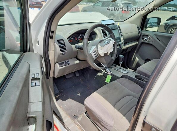 1N6ED0CE9MN716497 2021 NISSAN FRONTIER White წინა პანელის ხედი