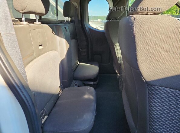 1N6ED0CF3LN716583 2020 NISSAN FRONTIER White Հետևի նստատեղերի տեսք