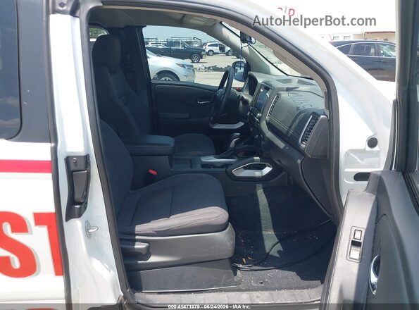 1N6ED1CL1RN620584 2024 NISSAN FRONTIER White Vista interior delantera