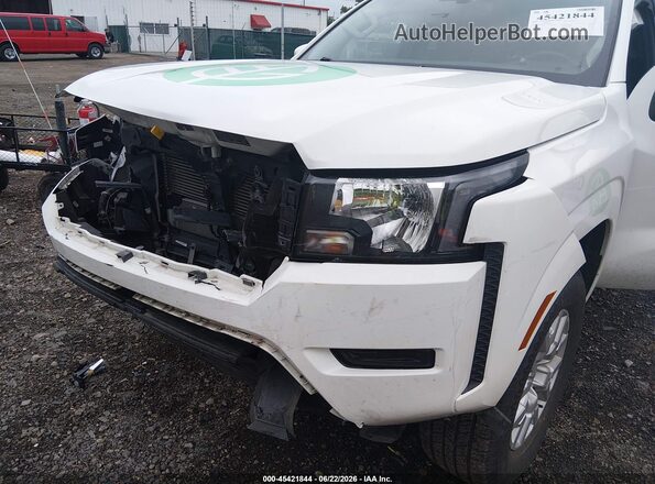 1N6ED1CL5NN670463 2022 NISSAN FRONTIER Белый Вид спереди