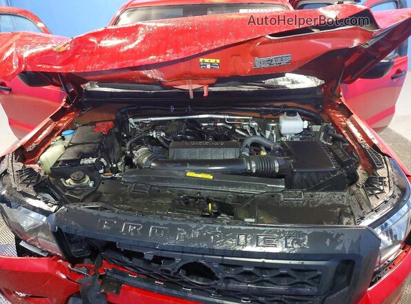 1N6ED1CL9RN650335 2024 NISSAN FRONTIER Red Rear interior view