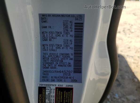 1N6ED1CL9SN645707 2025 NISSAN FRONTIER White VIN կոդի պիտակի տեսք