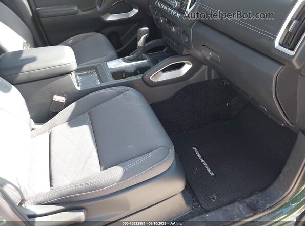 1N6ED1EK0SN657412 2025 NISSAN FRONTIER Зеленый Вид салона спереди