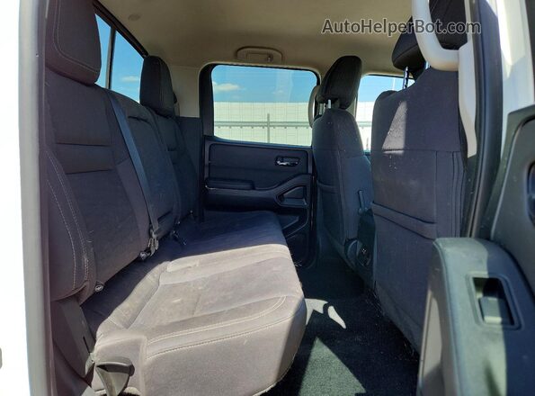 1N6ED1EK2NN683031 2022 NISSAN FRONTIER White Rear seats view