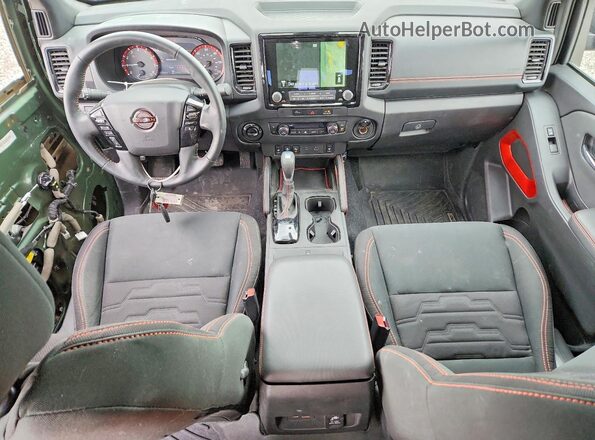 1N6ED1EK2RN612675 2024 NISSAN FRONTIER Green Widok deski rozdzielczej