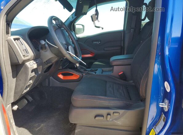 1N6ED1EKXSN641122 2025 NISSAN FRONTIER Blue Widok wnętrza z przodu