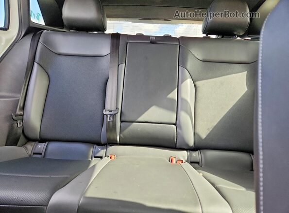 1V25MPE80RC017408 2024 VOLKSWAGEN ID.4 White უკანა სავარძლების ხედი