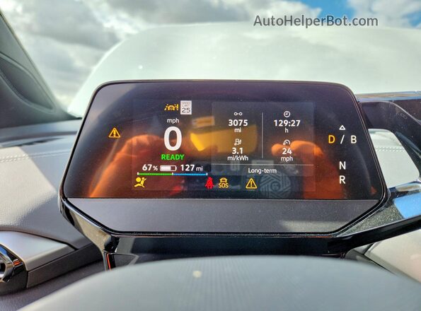 1V25MPE80RC017408 2024 VOLKSWAGEN ID.4 White ხელსაწყოთა პანელის ხედი