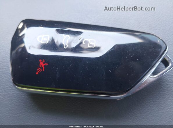 1V25MPE83PC026343 2023 VOLKSWAGEN ID.4 Белый Вид панели приборов
