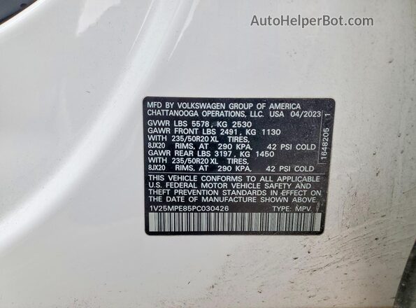 1V25MPE85PC030426 2023 VOLKSWAGEN ID.4 White VIN sticker view