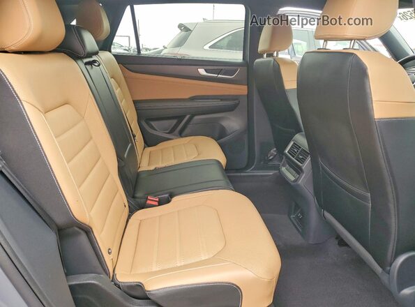1V2AE2CA6RC262928 2024 VOLKSWAGEN ATLAS Silver Widok tylnych siedzeń