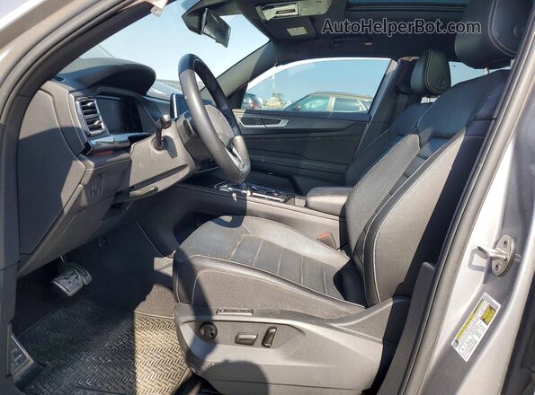 1V2AE2CA9RC208829 2024 VOLKSWAGEN ATLAS Silver Вид салону спереду